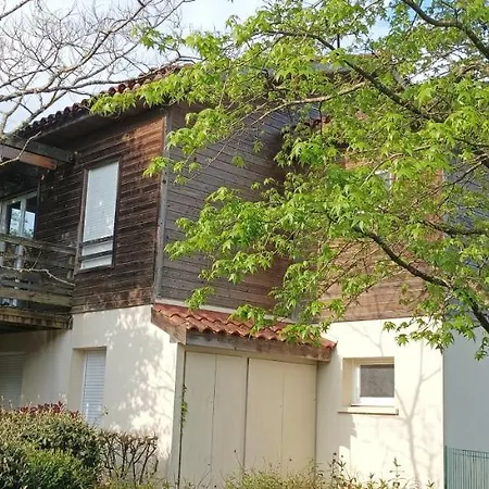 Les Terrasses Du Piscine M65 * Aureilhan (Landes)